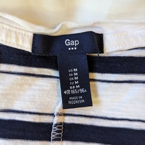Gap szM navy striped super soft fitted tshirt - Picture 3 of 5